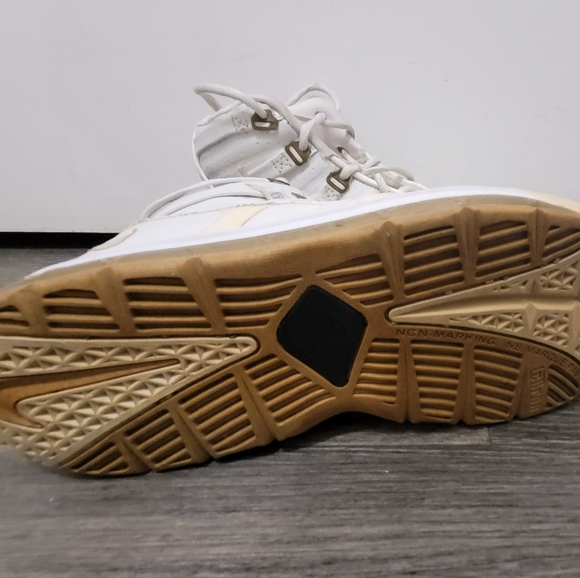 Lebron james kids nike shoes - Picture 6 of 7